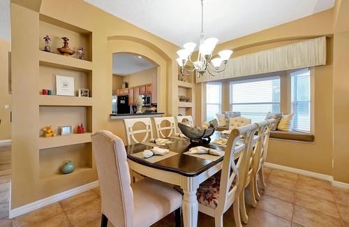 West Kissimmee House | Luxury Home - 5 Minutes From Disney - Star Wars Theatre!