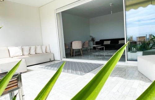 Villefranche-sur-Mer Apartment | Luxury one bedroom apt with Pool and sea view