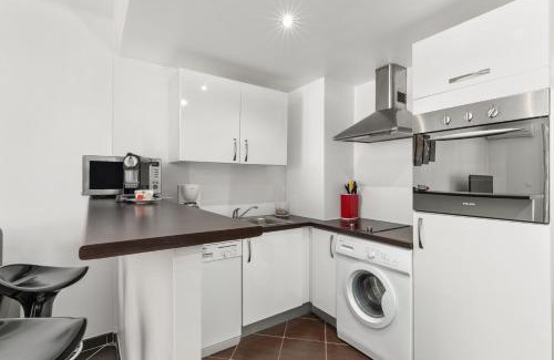 Cannes City Centre Apartment | Luxury Studio YourHostHelper