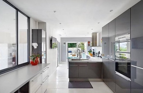 Sainte-Maxime Villa | Luxury villa with private pool, A/C and sea view