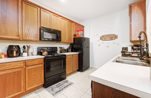 Trafalgar Village House | Magical 4BR 4BA Disney-Themed Home w/Pool & Game Room Near Parks