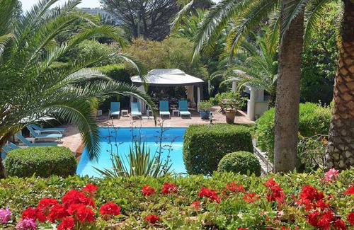 Mandelieu-La-Napoule Villa | Magnificent Private Villa, 7 AC Bedrooms, 6 Bathrooms, Lrg Pool, Summer Kitchen