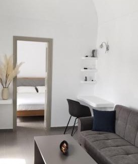 Pyrgos Apartment | Mareva's House