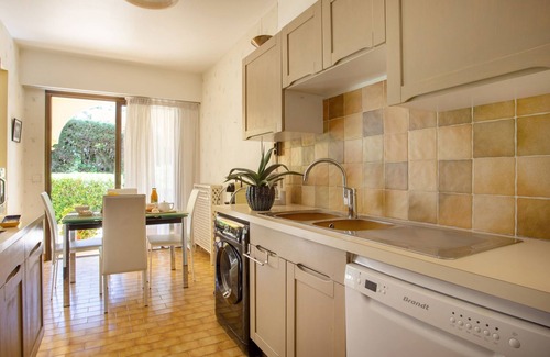 Villeneuve Loubet Beach Apartment | Marines de Villeneuve by Interhome
