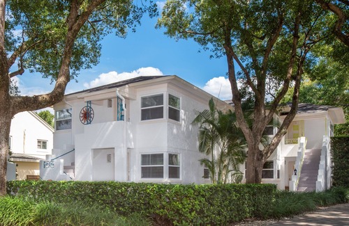 Winter Park Apartment | Mid Century Luxury, 1 block from Park Ave (#2)
