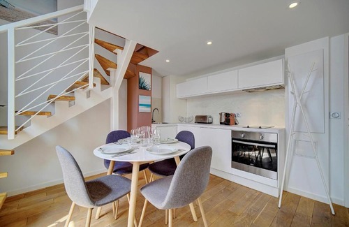 Cannes Old Town Apartment | Mimosa-200m Plage-4minPalais-Verrière Côte d’Azur