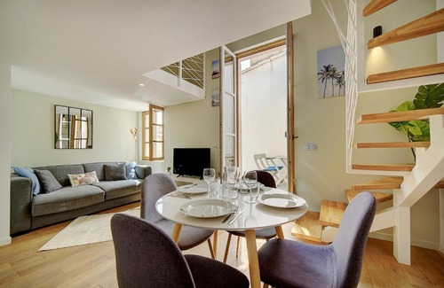 Cannes Old Town Apartment | Mimosa-200m Plage-4minPalais-Verrière Côte d’Azur