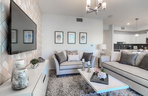 Kissimmee Condo | Modern Condo 5mi to Disney, Foosball, Giant Water Slide, Free Water Park