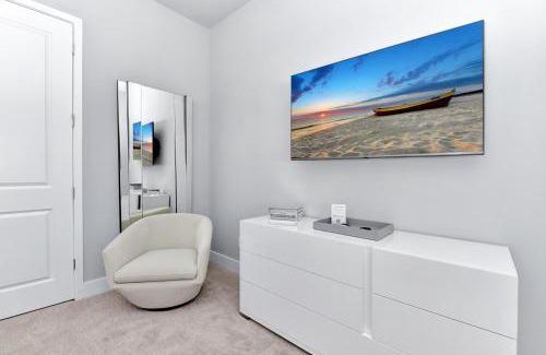 Reunion Apartment | Modern Condo Near Disney With Resort & Waterpark Access - B30-126