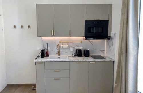 Cap d'Ail Apartment | 🏁 Modern Flat – A/C, High-Speed Wi-Fi – 15 min walk from Monaco GP Circuit