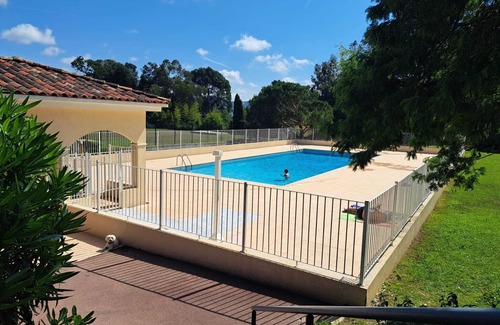 Le Cannet House | Modern House's Cannes - Swimming Pools, AC and Garage - BENAKEY