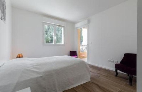 Riou - Petit Juas - Av de Grasse Apartment | Modern spacious 3 Bed 2 Bath Apt in quiet residential area of Cannes walking distance to Croisette 1769