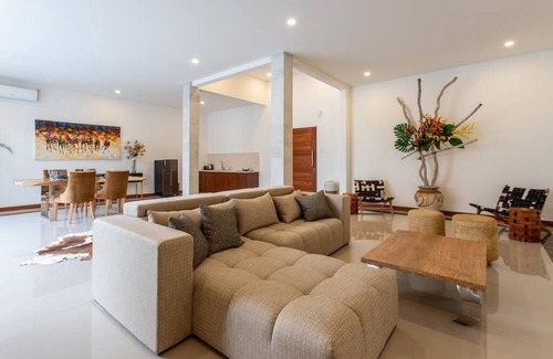 Batubelig Villa | Monaco Blu Luxury villas and spa