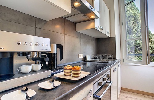 Carre d'Or Apartment | N&J - COTE JARDIN - Central - Close sea