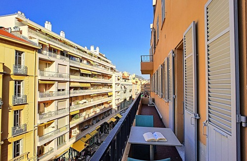 Carre d'Or Apartment | N&J - COTE PIETONNE - Central - Very close sea