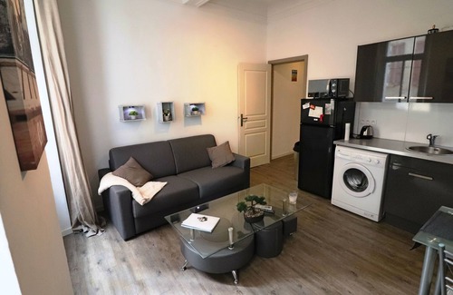 Cannes City Centre Apartment | Near Croisette, central, internet, air conditioning