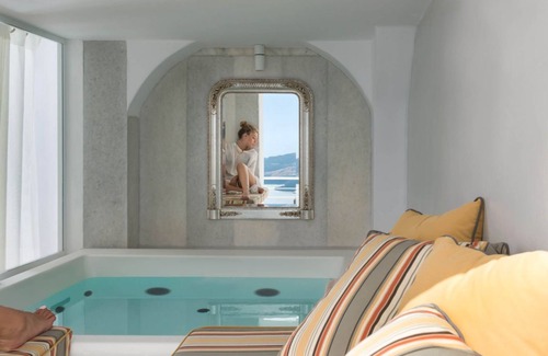 Fira Apartment | Nefeles Senior Suite by Fantasia Villas