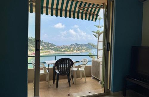 Villefranche-sur-Mer Apartment | NEREIDES - Appartement 4 personnes avec Vue Mer exceptionnelle à Villefranche-sur-Mer