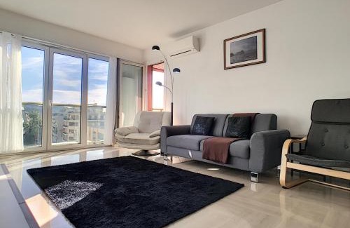 Les Baumettes Apartment | Nestor&Jeeves - SUNSET TERRACE - Central - Free parking - Top floor