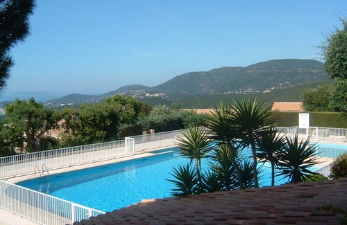La Croix-Valmer Apartment | Nice 2p apartment with sea view and Moors