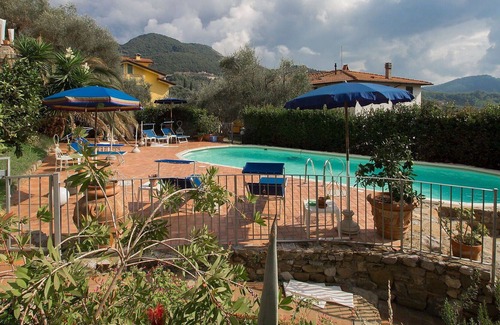 Massarosa House | Nice apartment in villa with pool, internet, TV, terrace, pets allowed, parking, close to Viareggio