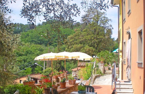 Massarosa House | Nice apartment in villa with pool, internet, TV, terrace, pets allowed, parking, close to Viareggio