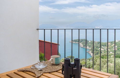 Stazzema Apartment | Nice apartment for 4 people with WIFI, A/C, TV and terrace