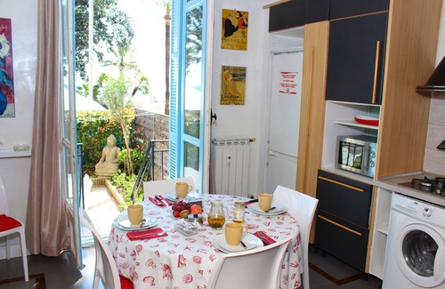Nice City Centre Apartment | NICE- PROMENADE CENTER- BEACH FRONT- PRIVATE GARDEN and PARKING
