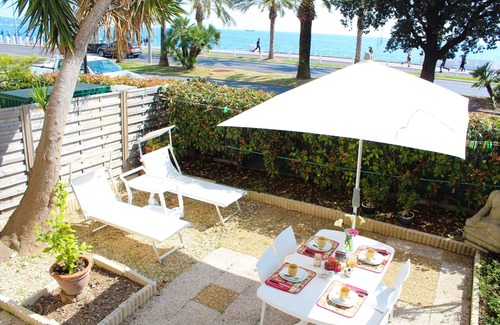 Nice City Centre Apartment | NICE- PROMENADE CENTER- BEACH FRONT- PRIVATE GARDEN and PARKING