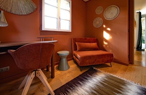 Tourrettes-sur-Loup House | Nice villa with swimming pool and garden : nature, peace and quiet