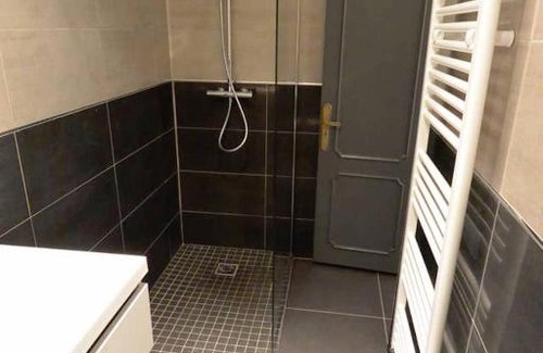 Cannes City Centre Apartment | #PACAGROOM# Bivouac Napoleon
