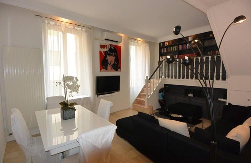 Cannes City Centre Apartment | #PACAGROOM# Bivouac Napoleon