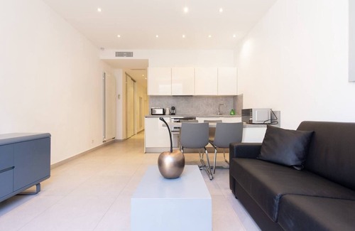 Cannes City Centre Apartment | Palais Miramar Croisette 1 bedroom