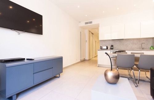 Cannes City Centre Apartment | Palais Miramar Croisette 1 bedroom