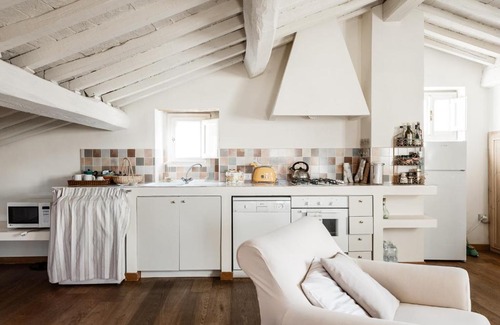 Lucca Historical Center Apartment | Palazzo Guinigi
