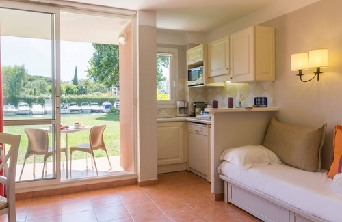 Mandelieu-La-Napoule House | Pierre & Vacances Residence Cannes Mandelieu