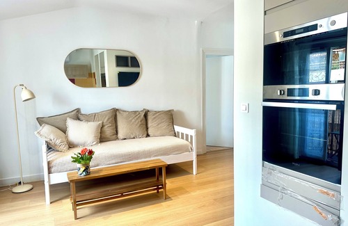 Riquier Apartment | Pleasant; Port 600m, 800m OLD -nice
