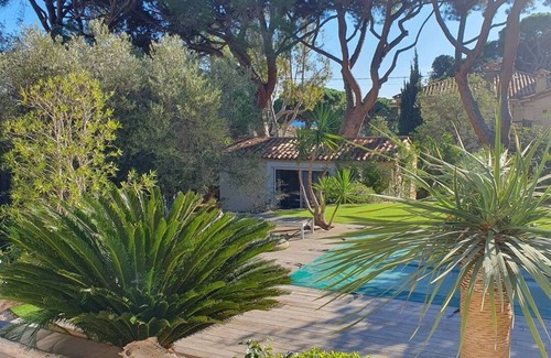 Plage de la Garonnette House | Pool villa for 8 people Domaine du Saut du Loup