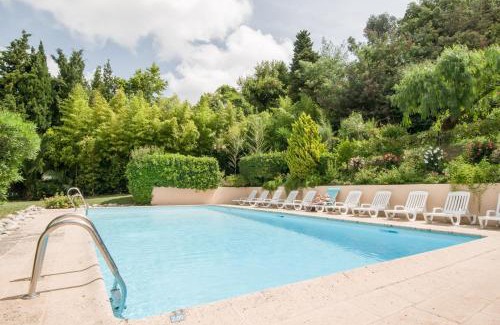 La Croix des Gardes Hotel | Résidence Villa Livia