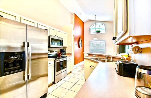Lake Berkley Villa | Ref 01 Lake Berkley. Stunning Villa own Pool. Near Disney