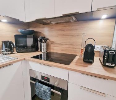 Villeneuve-Loubet Apartment | Regent Côte d'Azur air-conditioned, pool, garden & parking