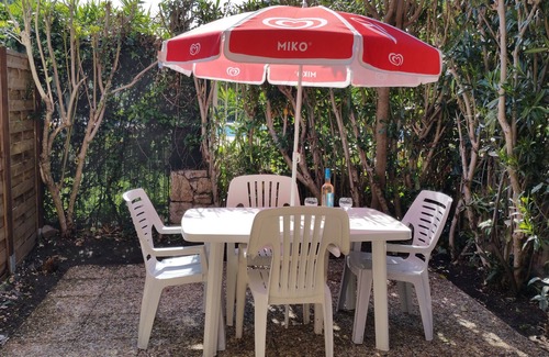Villeneuve-Loubet Apartment | Residence Provençale Pool Parking WIFI 2 kms Sea Villeneuve Loubet 2 Rooms