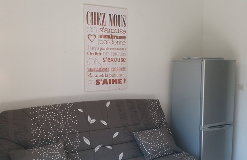Villeneuve-Loubet Apartment | Residence Provençale Pool Parking WIFI 2 kms Sea Villeneuve Loubet 2 Rooms