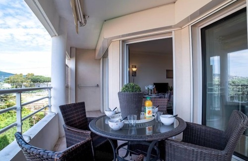La Bocca Apartment | Royal Palm by Interhome