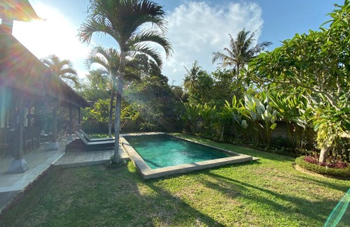 Sayan Villa | Rumah Dadong