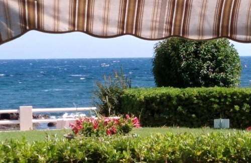 Saint-Raphael Apartment | Saint Raphael Boulouris P2 les pieds dans l eau vue mer 180°