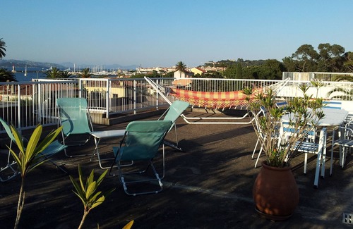Saint-Tropez Apartment | Saint-Tropez Apartment new- 6 Pers-large terrace-Pk-pool-beach 50 m center 70