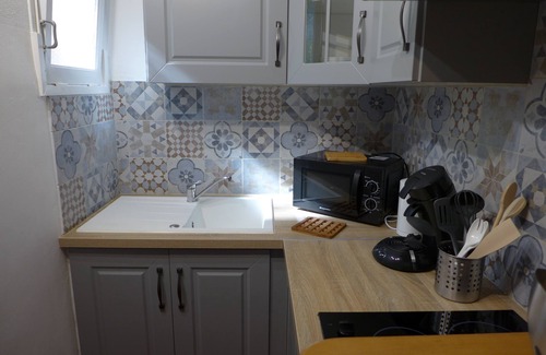 Saint-Tropez Apartment | Saint Tropez, apartment 150 m from the bouillabaisse beach.