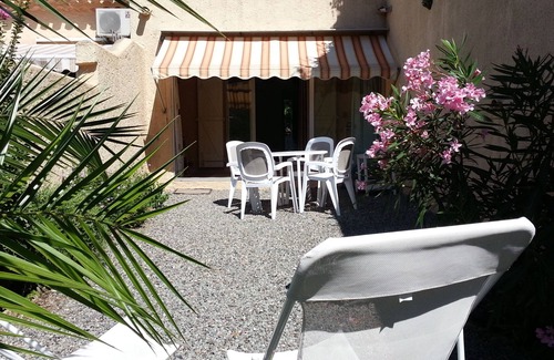 Sainte-Maxime Apartment | SAINTE-MAXIME - Accommodation with garden and veranda in swimming pool, tennis area