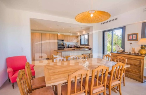 La Nartelle House | Sainte Maxime Beautiful villa with sea view at 300m from the beach